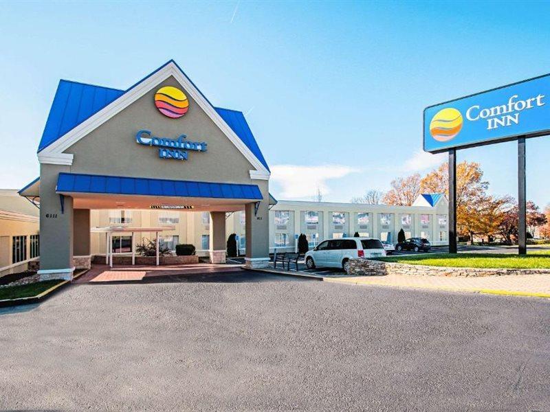 Comfort Inn Falls Church - Tysons Corner Esterno foto