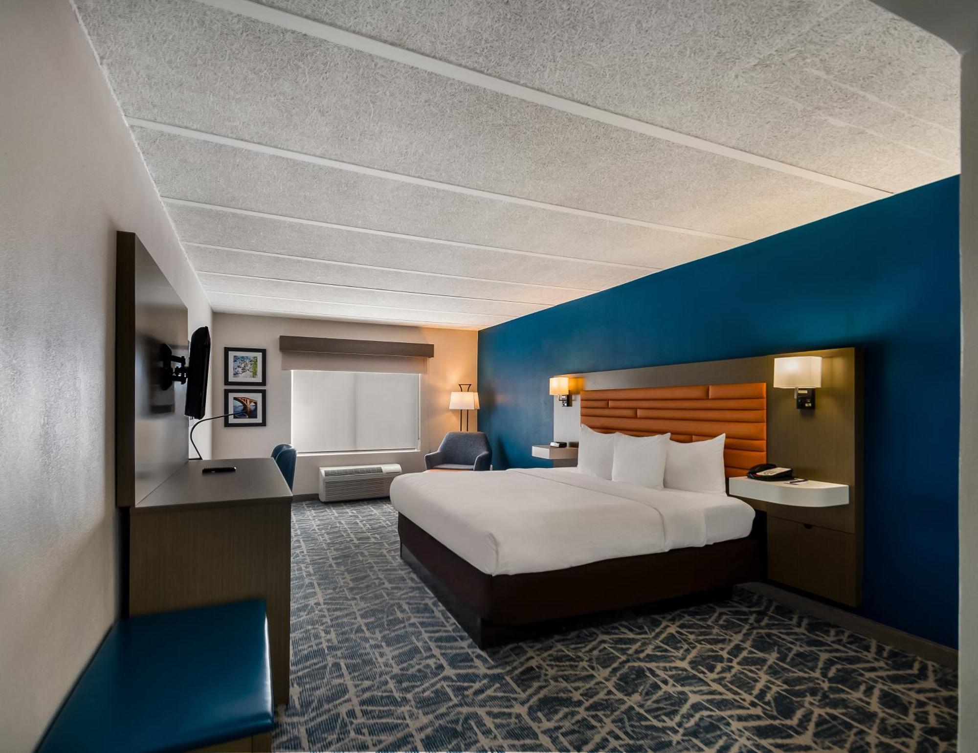 Comfort Inn Falls Church - Tysons Corner Esterno foto