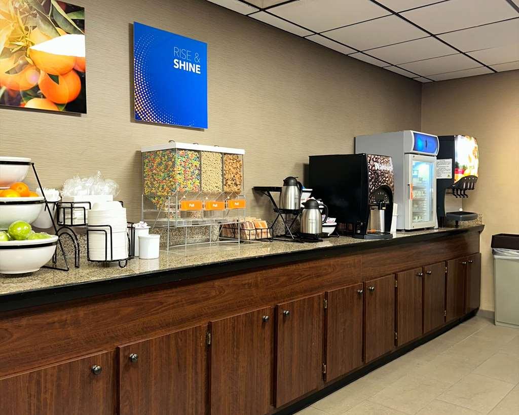 Comfort Inn Falls Church - Tysons Corner Ristorante foto