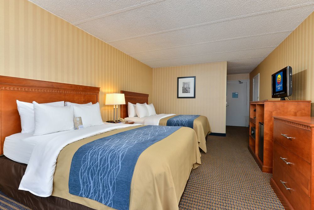 Comfort Inn Falls Church - Tysons Corner Esterno foto