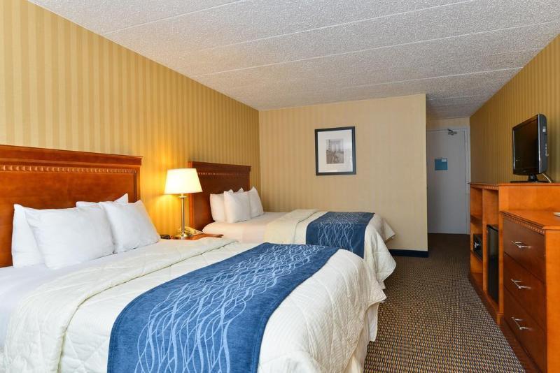 Comfort Inn Falls Church - Tysons Corner Esterno foto